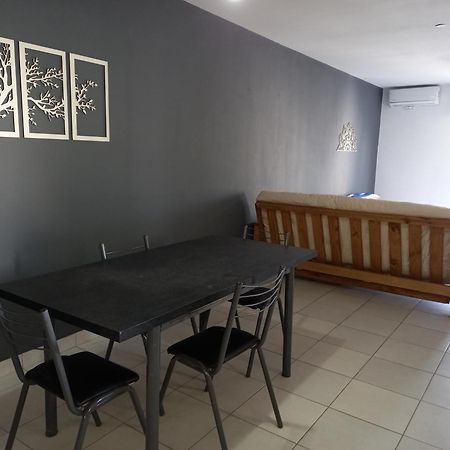 Appartement Departamentos Temporarios Raul B. Diaz à Santa Rosa  Extérieur photo