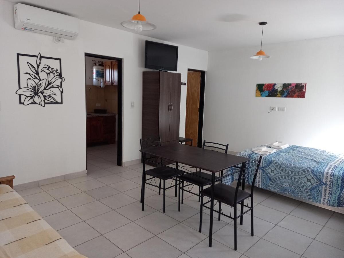Appartement Departamentos Temporarios Raul B. Diaz à Santa Rosa  Extérieur photo